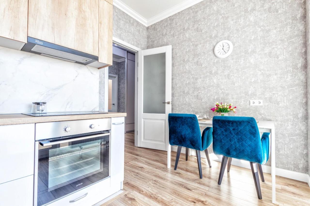 Raisson B172 шатыр Apartment
